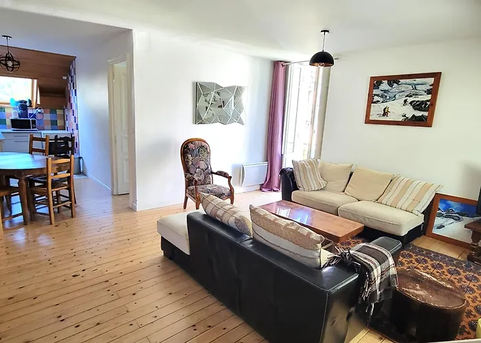 Ilixon - Prives Proche Du Centre De Luchon, Parking, Billard, Jardin