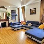 Ilixon - Prives Proche Du Centre De Luchon, Parking, Billard, Jardin Διαμέρισμα