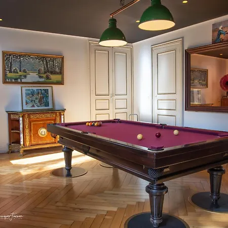 Apartment Ilixon - Prives Proche Du Centre De Luchon, Parking, Billard, Jardin