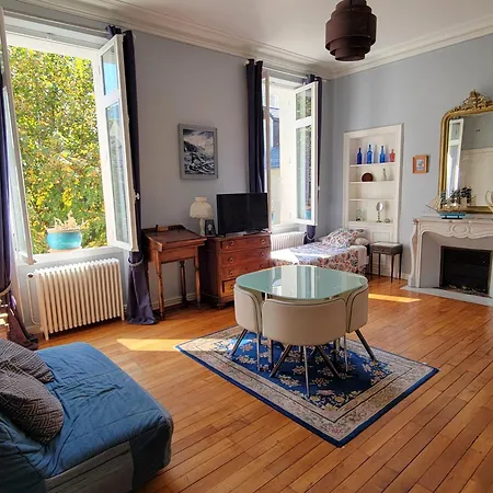 Ilixon - Prives Proche Du Centre De Luchon, Parking, Billard, Jardin アパート Bagnères-de-Luchon