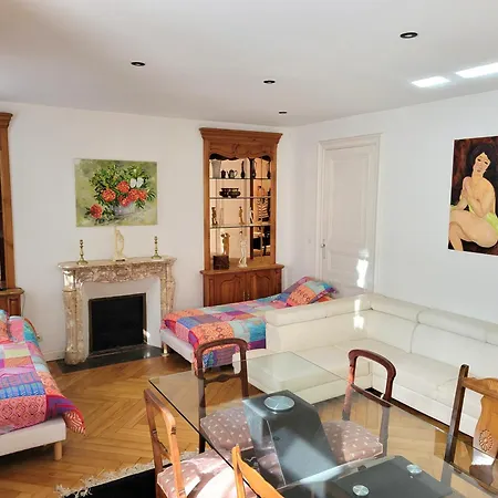 Ilixon - Prives Proche Du Centre De Luchon, Parking, Billard, Jardin