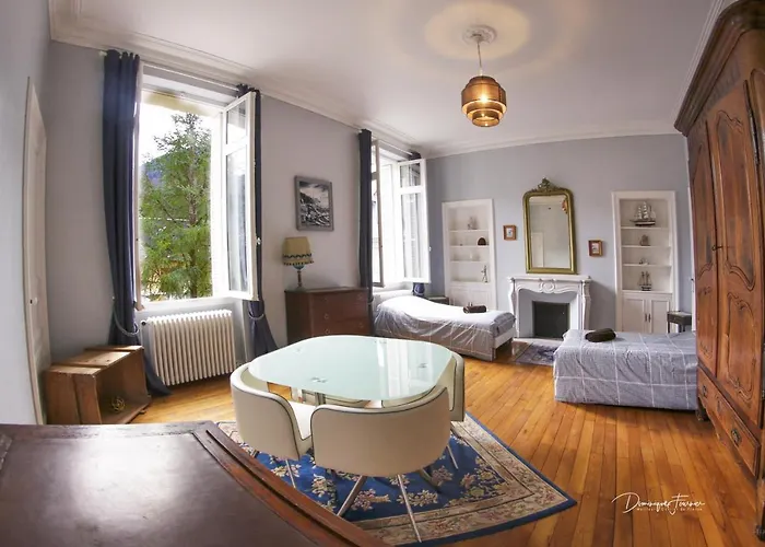 Ilixon - Prives Proche Du Centre De Luchon, Parking, Billard, Jardin * Bagneres-de-Luchon