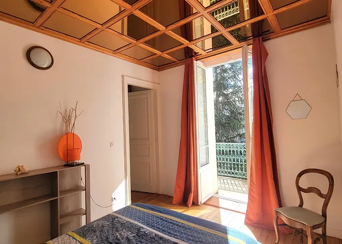 Ilixon - Prives Proche Du Centre De Luchon, Parking, Billard, Jardin