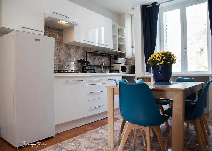 Ilixon - Prives Proche Du Centre De Luchon, Parking, Billard, Jardin * Bagneres-de-Luchon