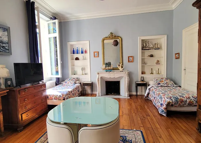 Ilixon - Prives Proche Du Centre De Luchon, Parking, Billard, Jardin Апартаменты