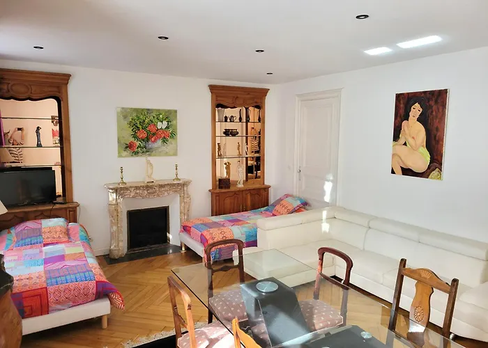 Ilixon - Prives Proche Du Centre De Luchon, Parking, Billard, Jardin