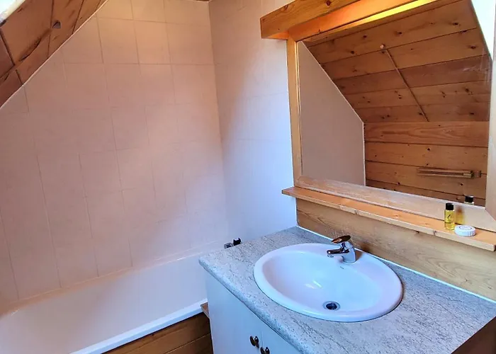 Ilixon - Prives Proche Du Centre De Luchon, Parking, Billard, Jardin Апартаменты *