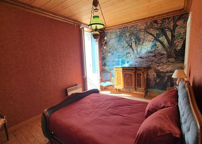 Ilixon - Prives Proche Du Centre De Luchon, Parking, Billard, Jardin