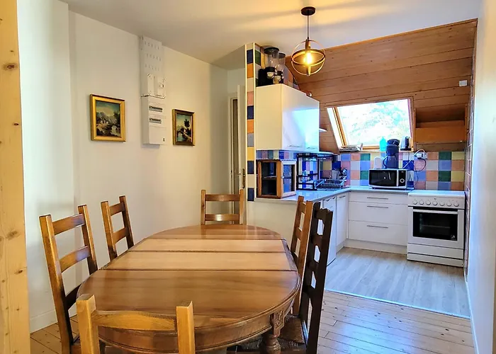 Ilixon - Prives Proche Du Centre De Luchon, Parking, Billard, Jardin Апартаменты Bagneres-de-Luchon