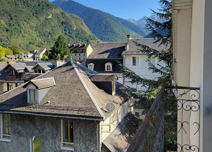 Ilixon - Prives Proche Du Centre De Luchon, Parking, Billard, Jardin * Bagneres-de-Luchon
